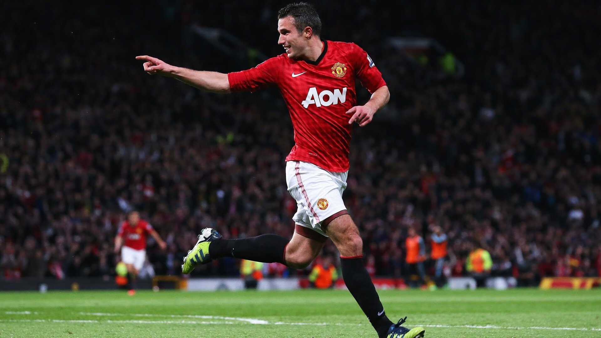 “城市夜猫子跑团”通宵接力 全程直播吸引大量围观